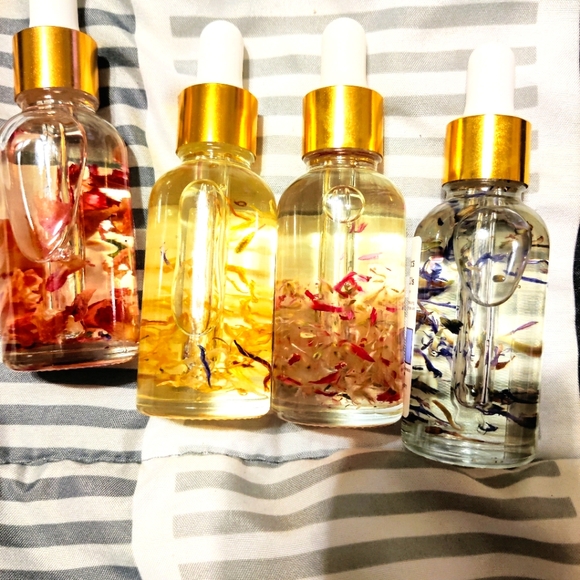 DBAA Essential body oils - Picture 2 of 3